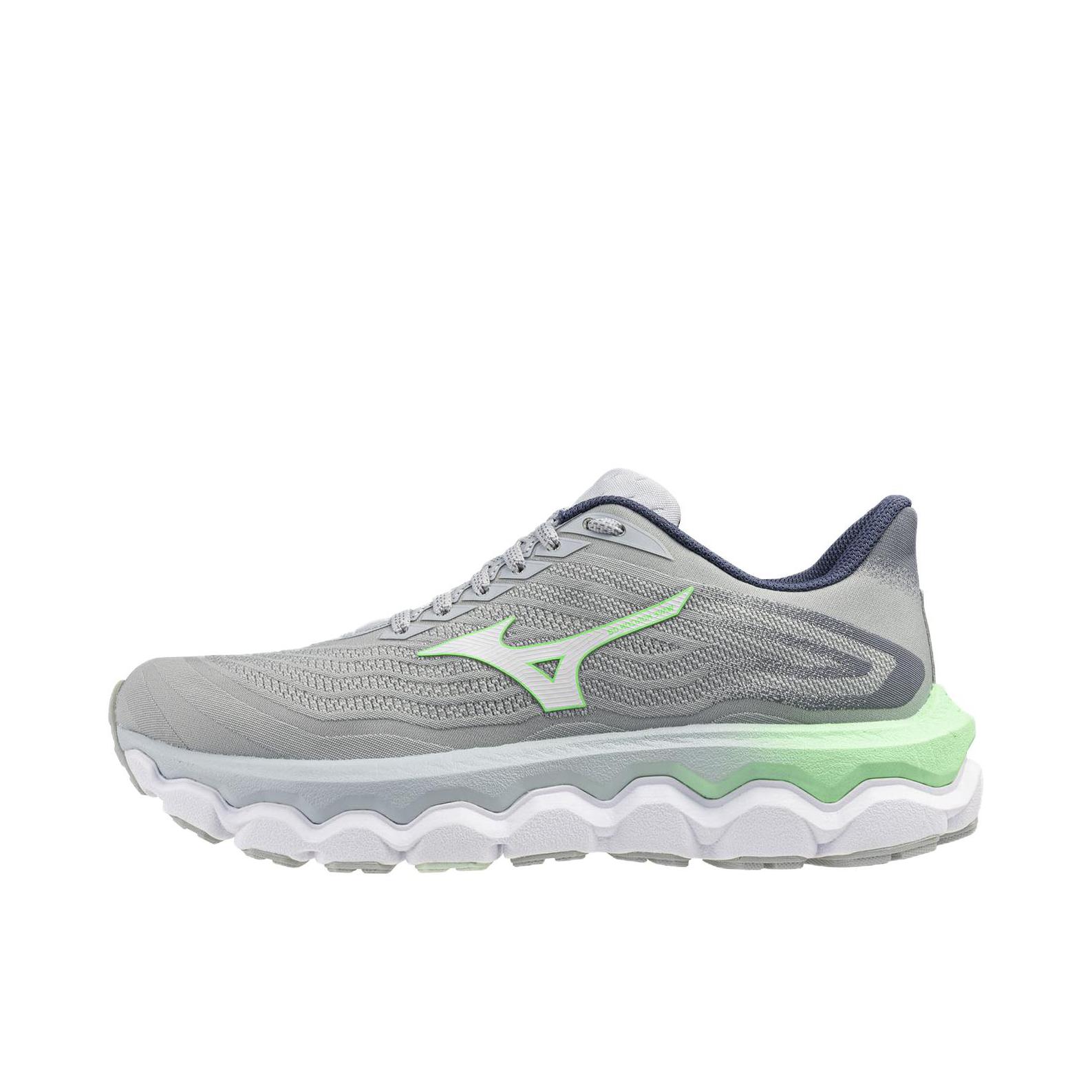 推荐商品：Mizuno/美津浓 WAVE HORIZON 8 百搭 防滑 耐磨 支撑 跑鞋 灰色/绿色