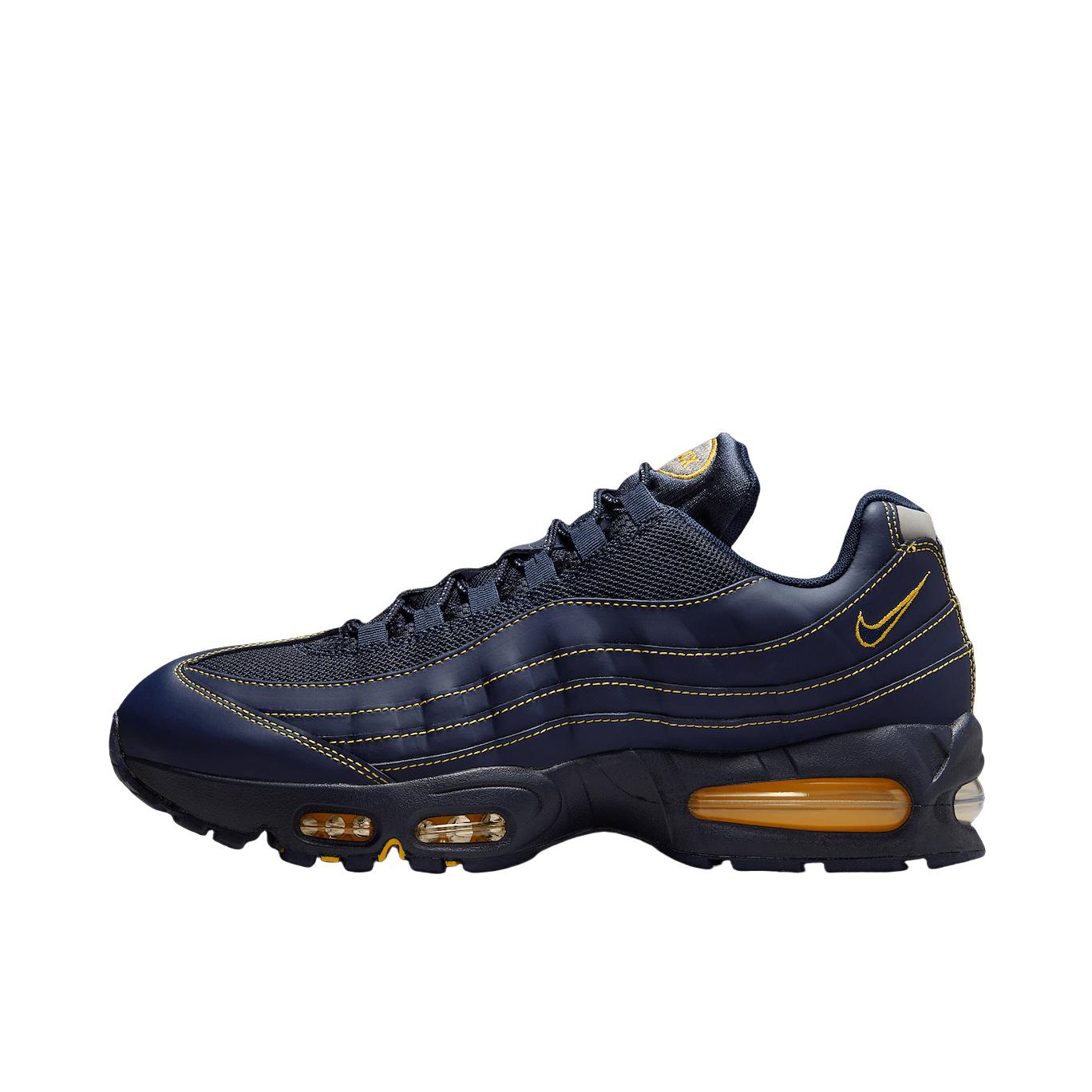 推荐商品：Nike Air Max 95 跑鞋 潮流时尚复古百搭防滑耐磨舒适透气防水气垫织物支撑低帮缓震贴合耐用圆头 深蓝色/黄色
