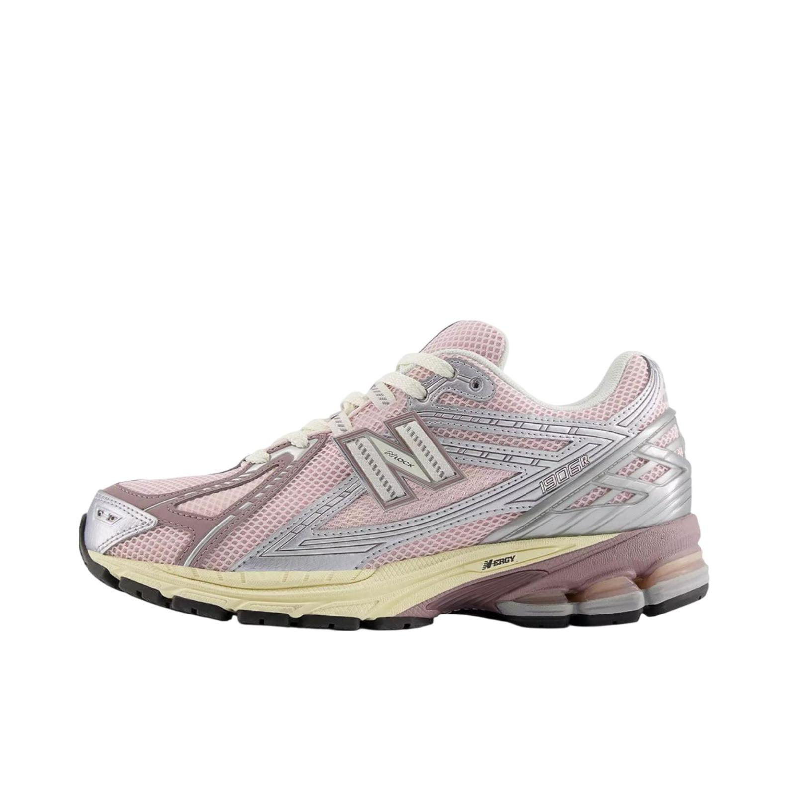 推荐商品：New Balance 1906R 跑鞋 网面透气防滑耐磨轻便复古防水运动贴合 D宽/银色/粉色