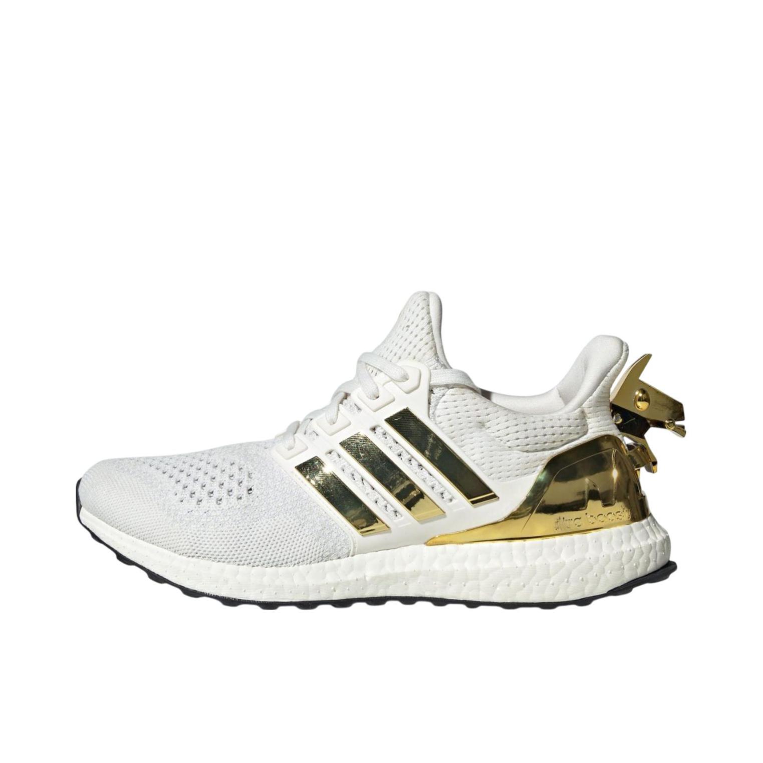 推荐商品：adidas Ultra Boost Fortnite 防滑 耐磨 低帮 跑鞋 白色 
