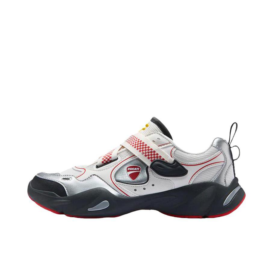 推荐商品：FILA/斐乐 EVA SLIM 百搭 减震 低帮 厚底 水滴鞋 运动休闲鞋 DUCATI联名/白色/红色/黑色