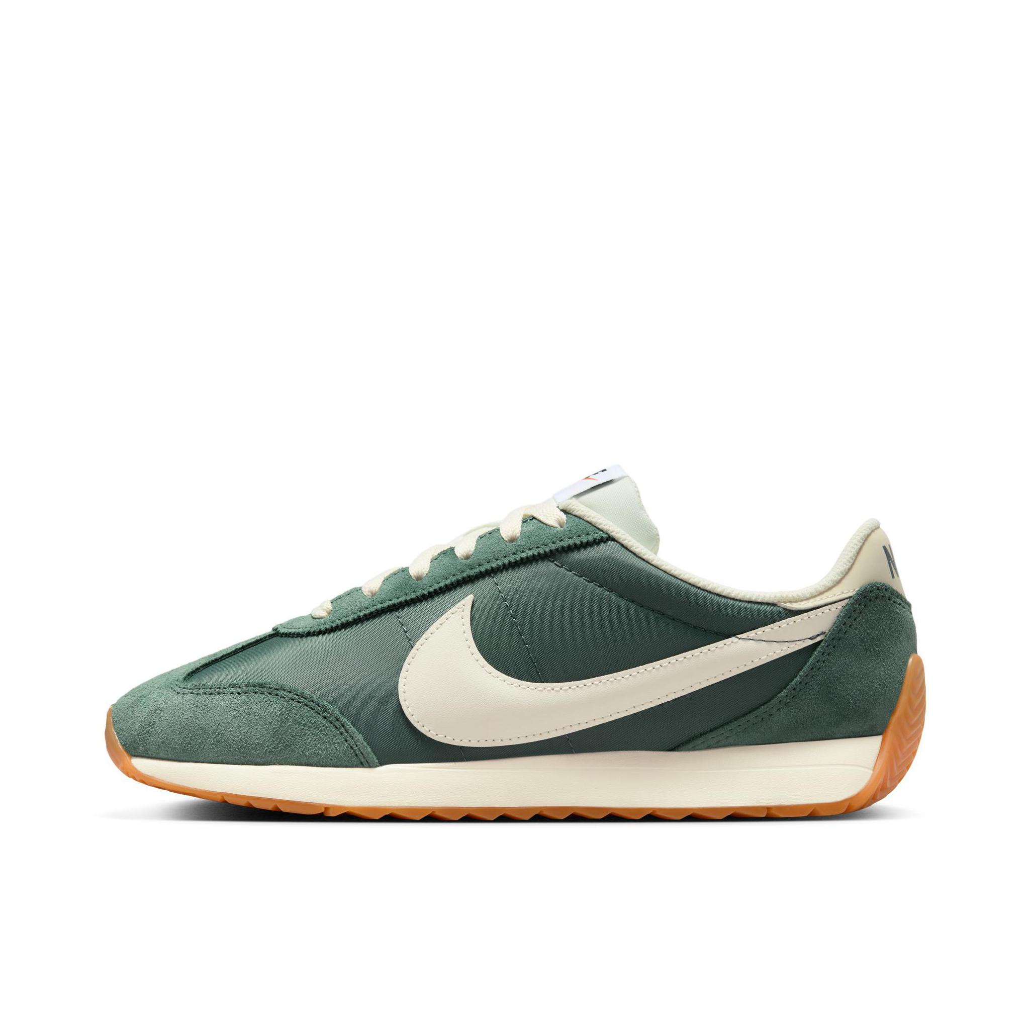 推荐商品：Nike Pacific 复古 减震 薄底鞋 圆头 训练鞋 绿色/象牙白/橡皮浅褐