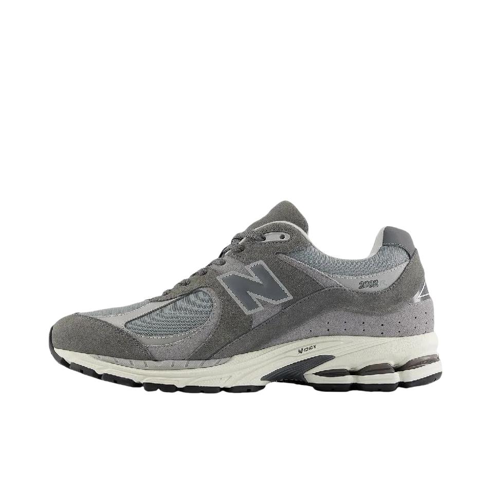 推荐商品：New Balance 2002R 跑鞋 缓震防滑耐磨透气复古拼接防水气垫慢跑支撑 D宽/深灰色 