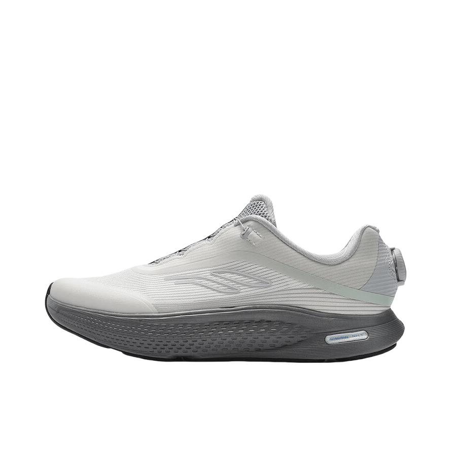 推荐商品：FILA/斐乐 BOA NUVOLE JOG 入门 防滑 跑鞋 香雪白