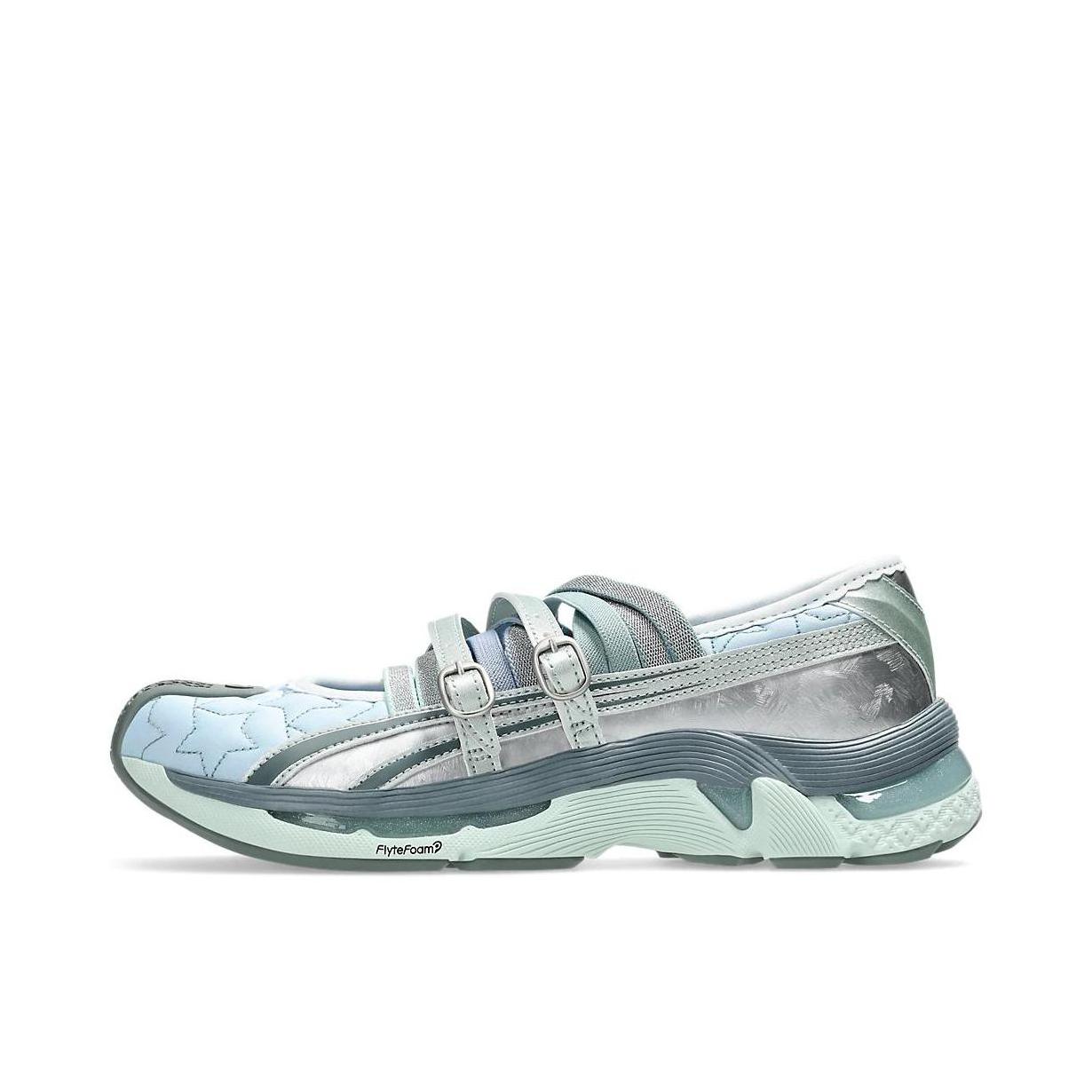 推荐商品：Asics/亚瑟士 KOSTADINOV GEL-LOKROS 耐磨 轻便 透气 低帮 平跟 运动休闲鞋 1202A489 KIKO KOSTADINOV x MARC JACOBS联名/银色/蓝色