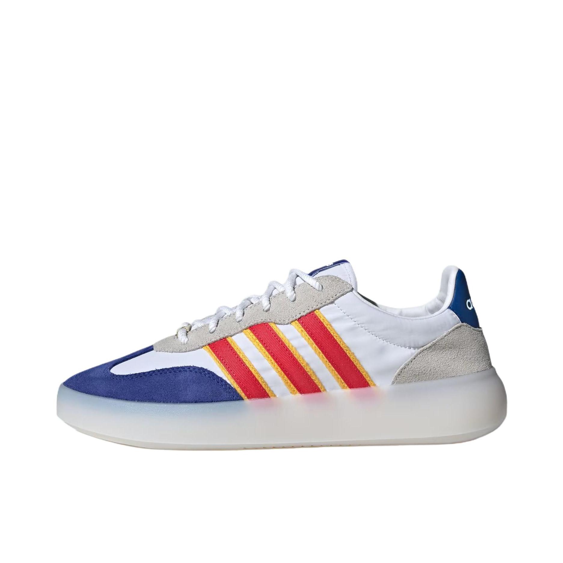 推荐商品：adidas BARREDA DECODE T头鞋 德训鞋 板鞋 百搭复古时尚简约防滑耐磨舒适轻便透气薄底贴合支撑 云白色/纯宝石红色/皇家蓝色