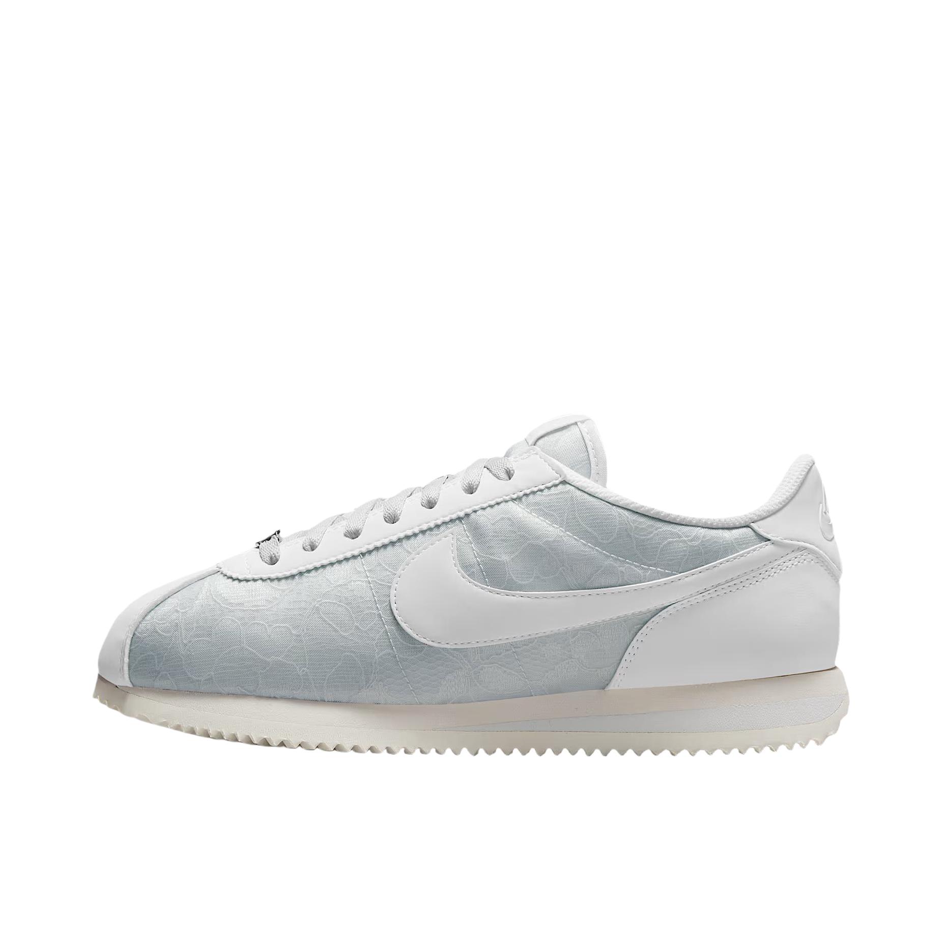 推荐商品：Nike Classic Cortez 阿甘鞋 跑鞋 防滑耐磨缓震透气轻便抓地舒适低帮耐穿贴合 浅灰色/白色