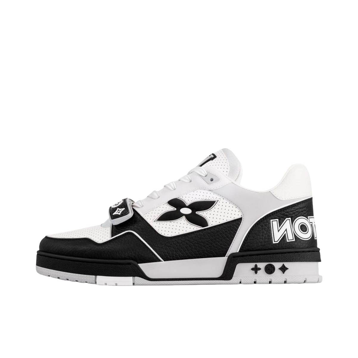 推荐商品：Louis Vuitton trainer 百搭复古 轻便平跟 花朵图案 牛仔布 板鞋 黑色/白色