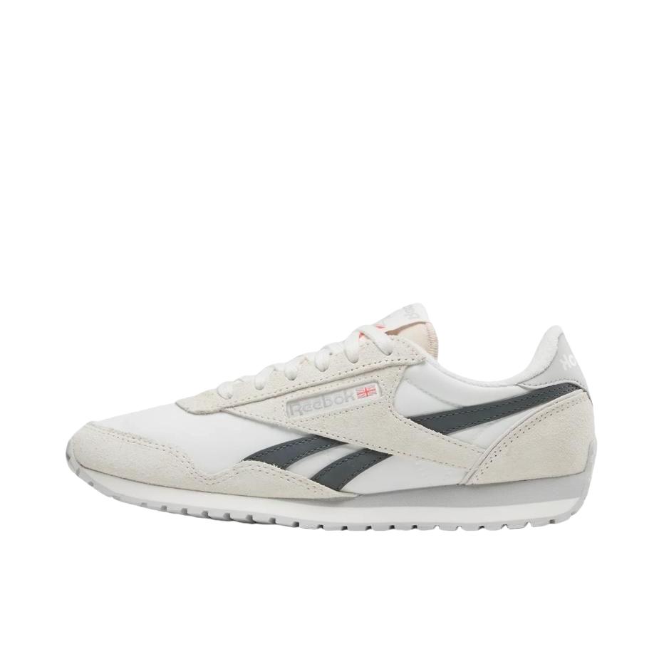 推荐商品：Reebok/锐步 Classic Leather 跑鞋 休闲复古减震回弹防滑耐磨低帮合成革织物轻便 浅米色/白色