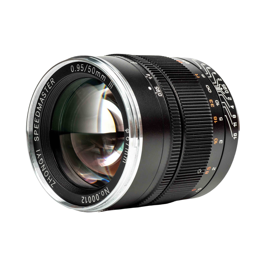 推荐商品：ZHONGYI OPTICS/中一光学 50mm f0.95三代 全画幅定焦镜头 超大光圈 夜景 电影感 较高快门速度 更美虚化