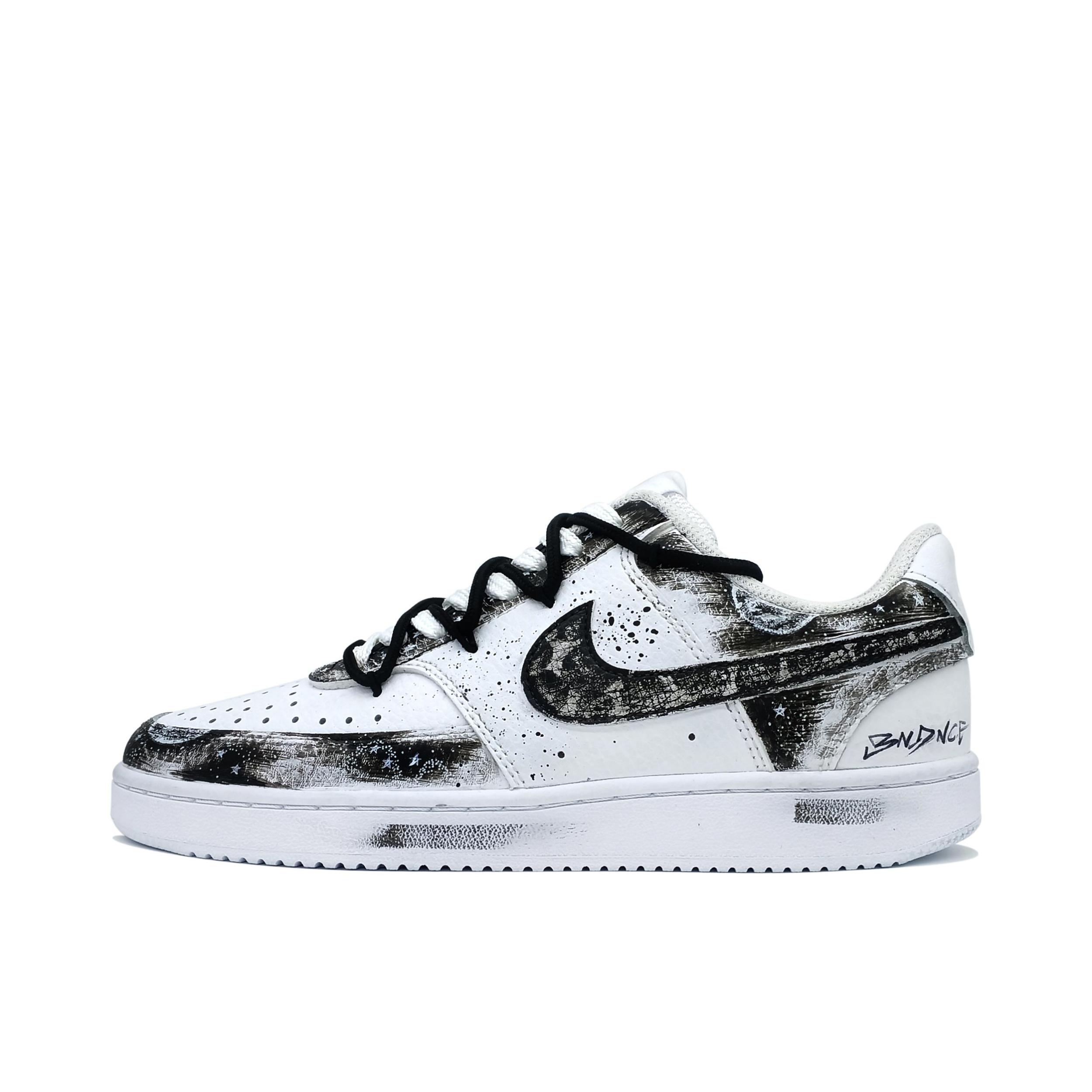 推荐商品：【定制球鞋】 Nike Court Vision 1 板鞋 防水美式简约防滑减震复古 黑暗幽影骑士