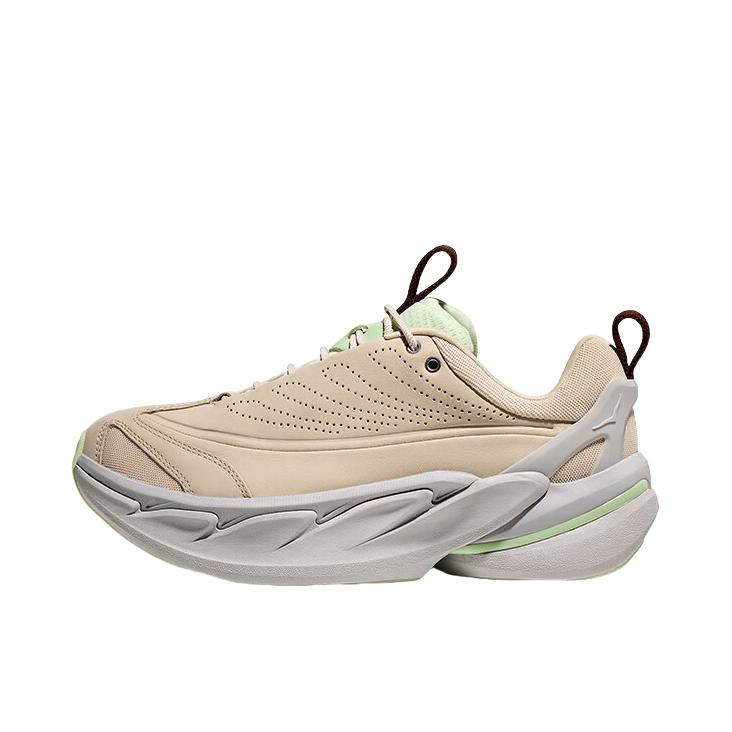 推荐商品：HOKA ONE ONE Elevon X 柔软 防滑 低帮 系带 跑鞋 燕麦色/月蛾色