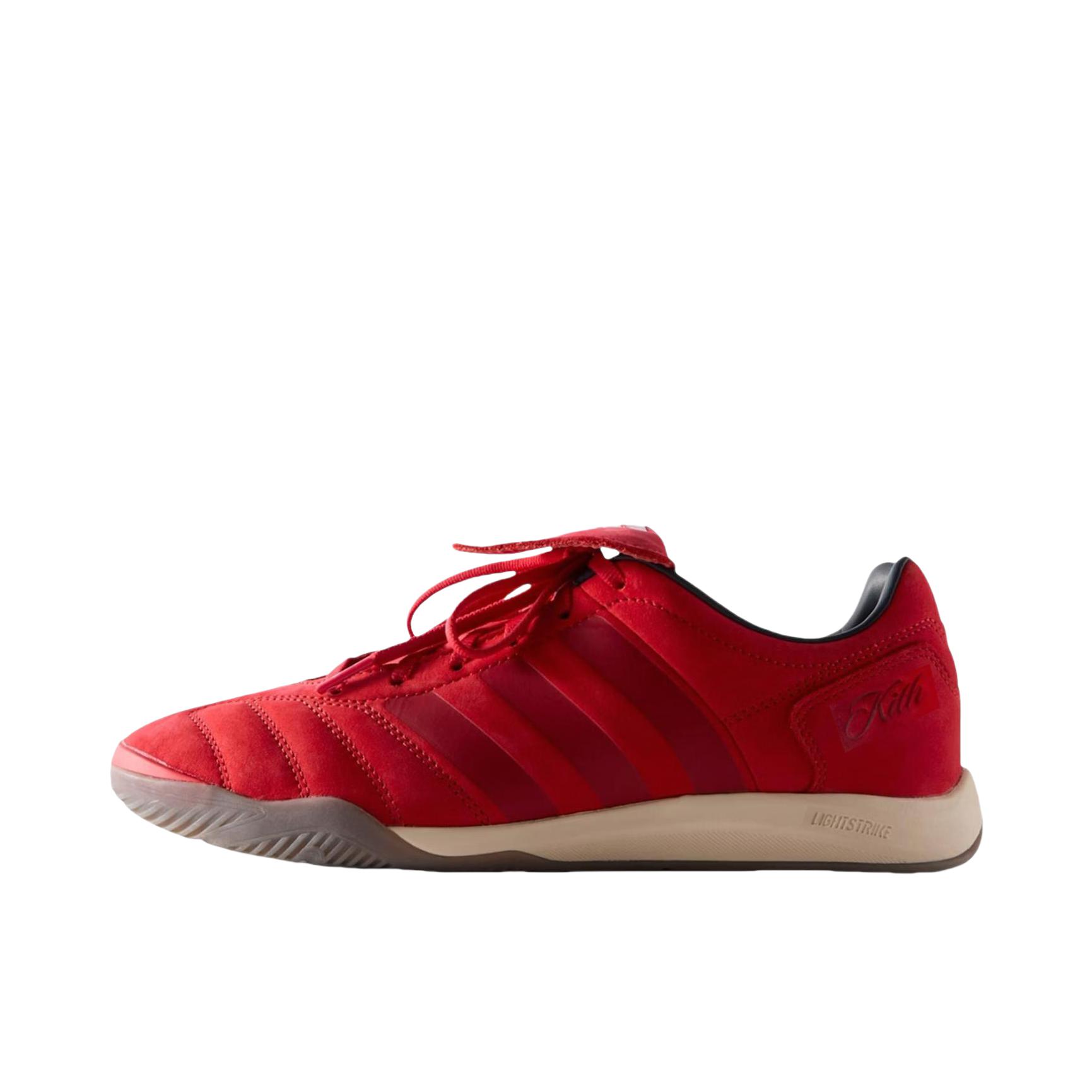 推荐商品：adidas PREDATOR 2002 IC 入门 平底 皮革 耐磨 低帮 防滑 足球鞋 KITH联名/红色
