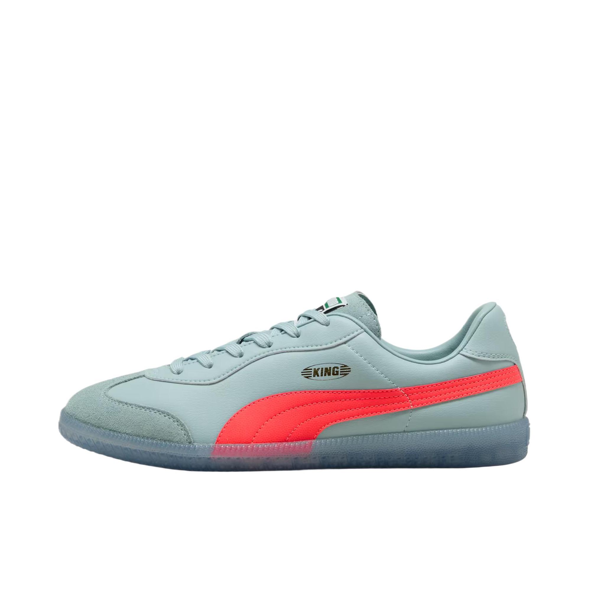 推荐商品：Puma/彪马  King 21 IT  防滑耐磨 抗冲击 包裹性 训练 复古休闲 圆头 百搭  德训鞋 足球鞋 绿色 