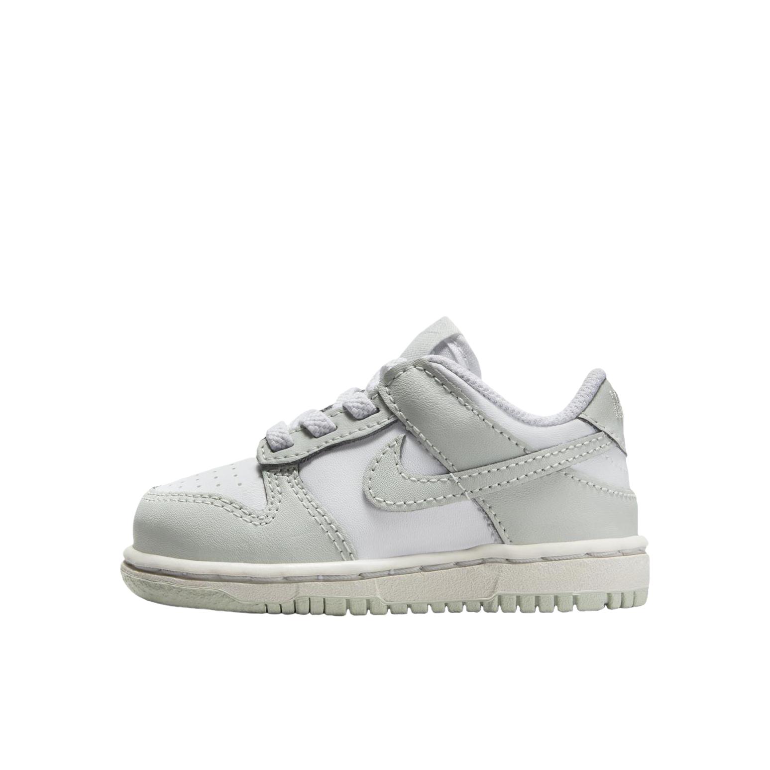 推荐商品：Nike Dunk 复古休闲 防滑耐磨 抓地 舒适透气 运动 板鞋儿童 小童/白色/光子灰/浅银色