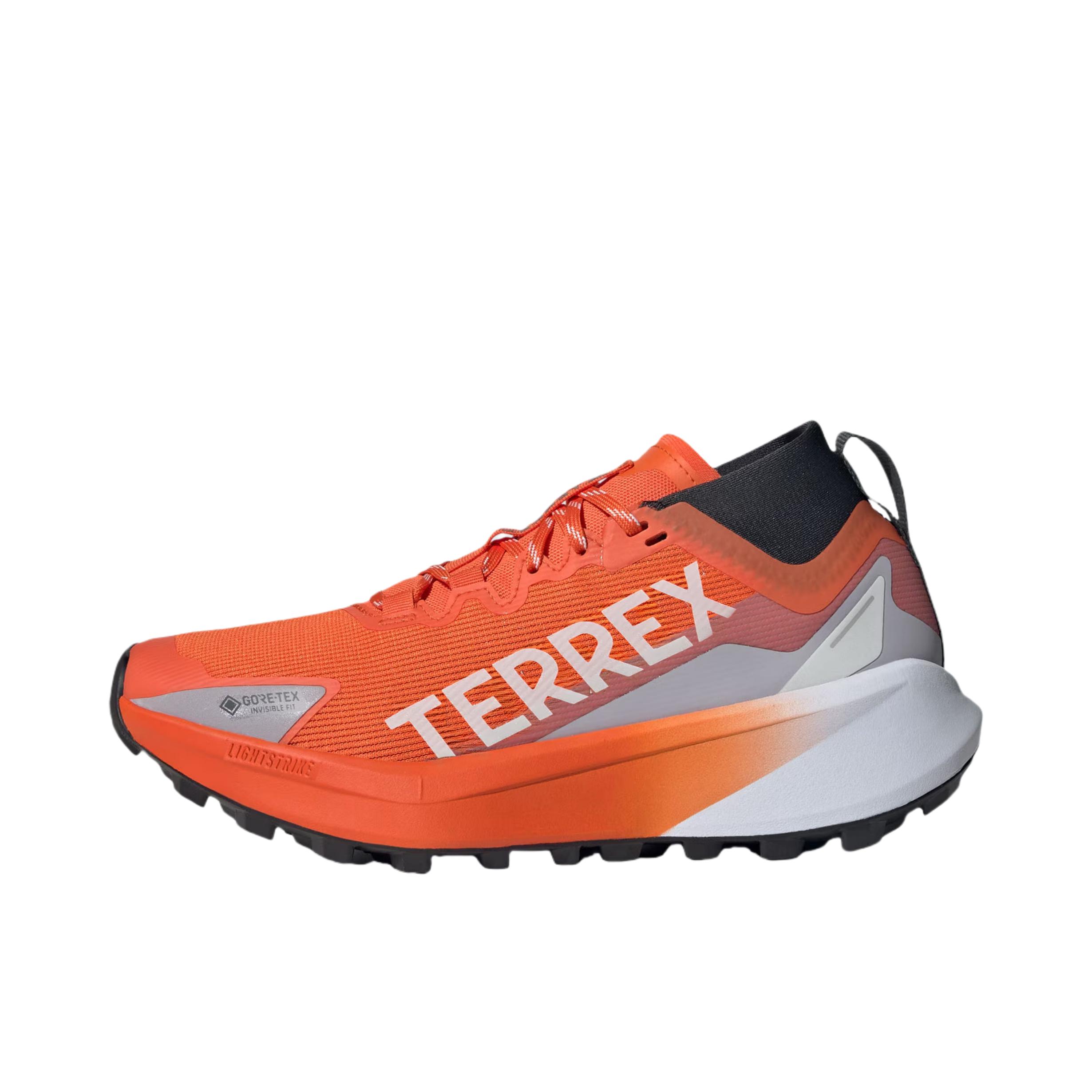 推荐商品：adidas Terrex Agravic GTX 跑鞋 网布耐磨低帮防水越野支撑贴合 半冲击橙/白色/碳黑色