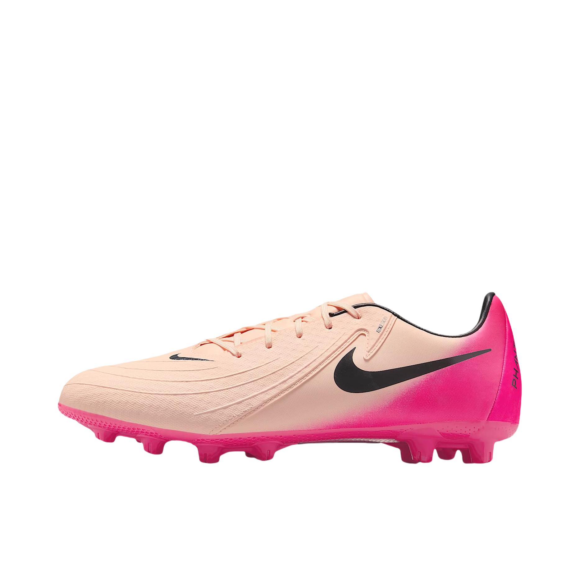 推荐商品：Nike Phantom GX 2 Acadmy HG/AG 中端 胶质混钉 坚硬人工草场 防滑耐磨 足球鞋 粉色