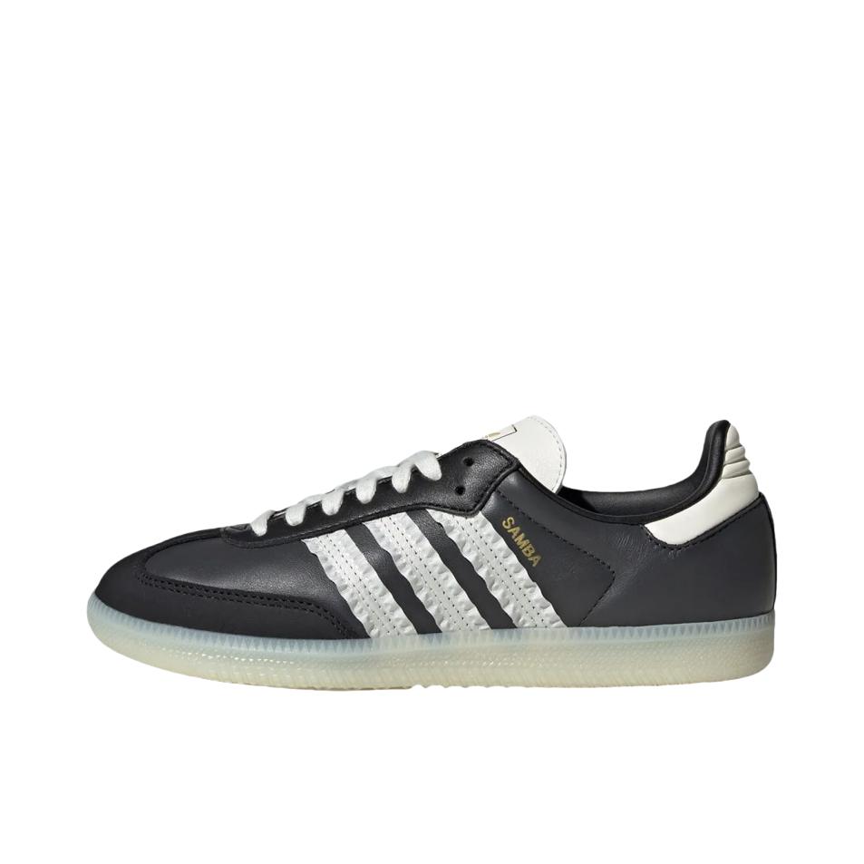推荐商品：adidas Originals Samba ADV T头鞋 德训鞋 运动休闲鞋 潮流复古轻便防滑耐磨减震绒面柔和革贴合 黑色/青色