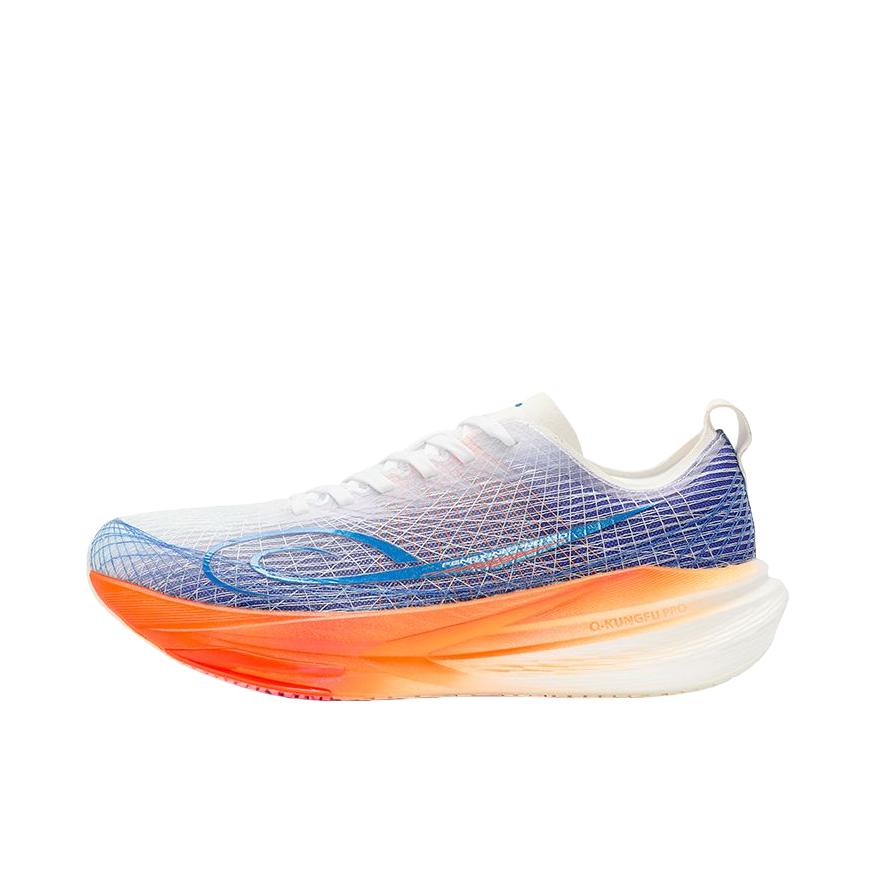 推荐商品：Qiaodan/乔丹体育 风行PRO 2.0 跑鞋 缓震训练体测体考网面回弹软底竞速轻便马拉松防滑支撑增高短跑稳定冬季 乔丹白/炫目蓝