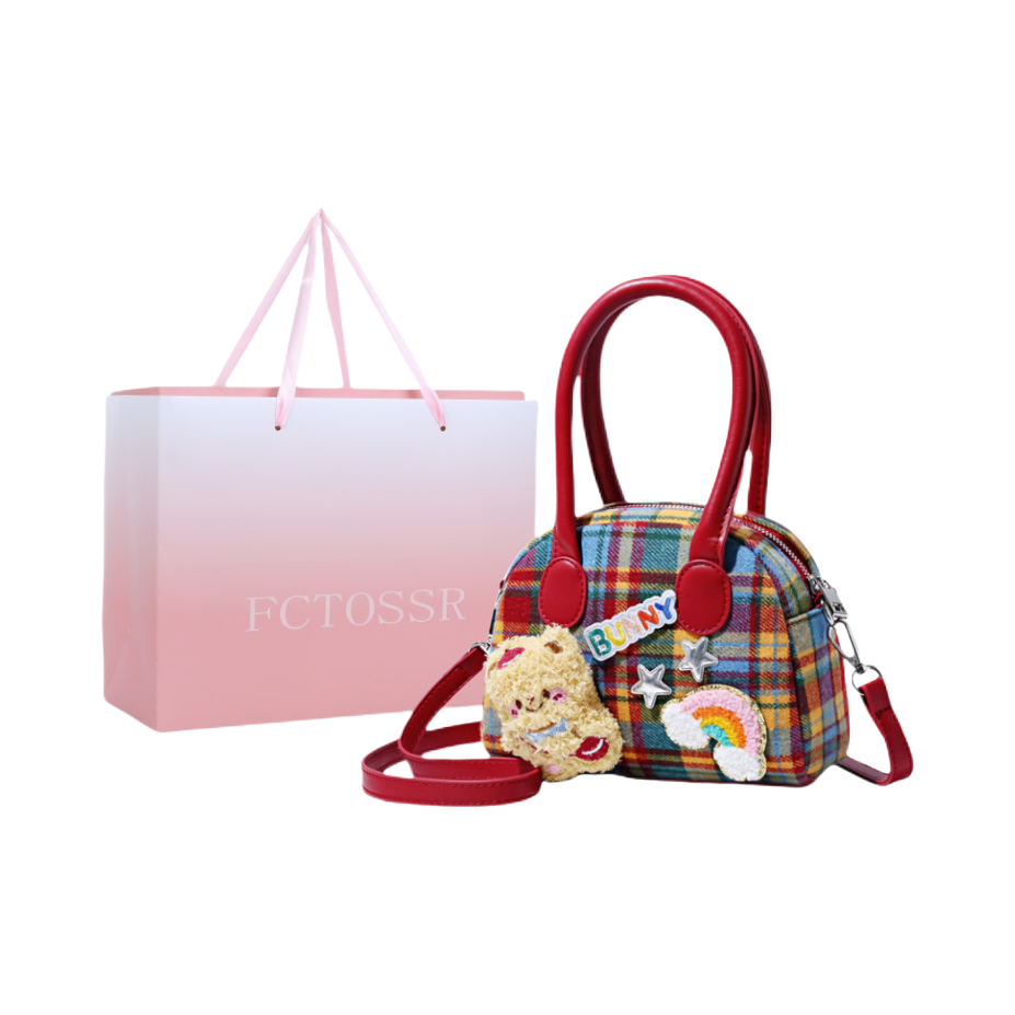 推荐商品：FCTOSSR/法缇斯 大学生百搭复古撞色精致美拉德格子ins可爱小狗高颜值通勤毛呢单肩包手提包