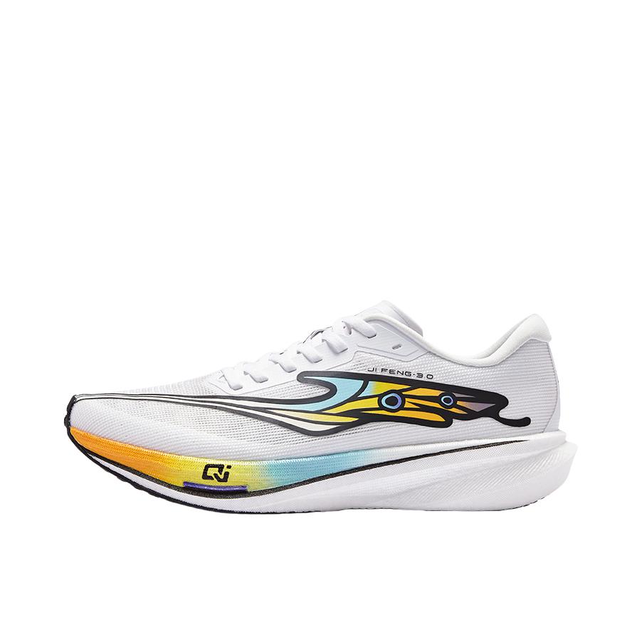 推荐商品：鸿星尔克 极风3.0 炁科技 体考 体测 减震 网面回弹 运动 跑鞋 破茧成蝶