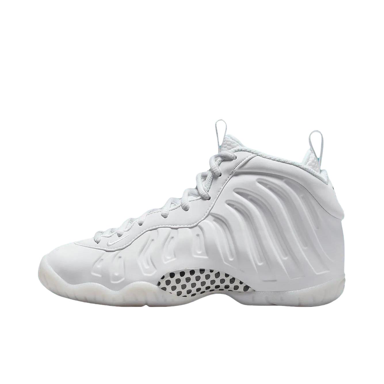推荐商品：Nike Air Foamposite One 篮球鞋 喷泡经典复古百搭防滑耐磨舒适透气减震休闲中帮 大童/白色