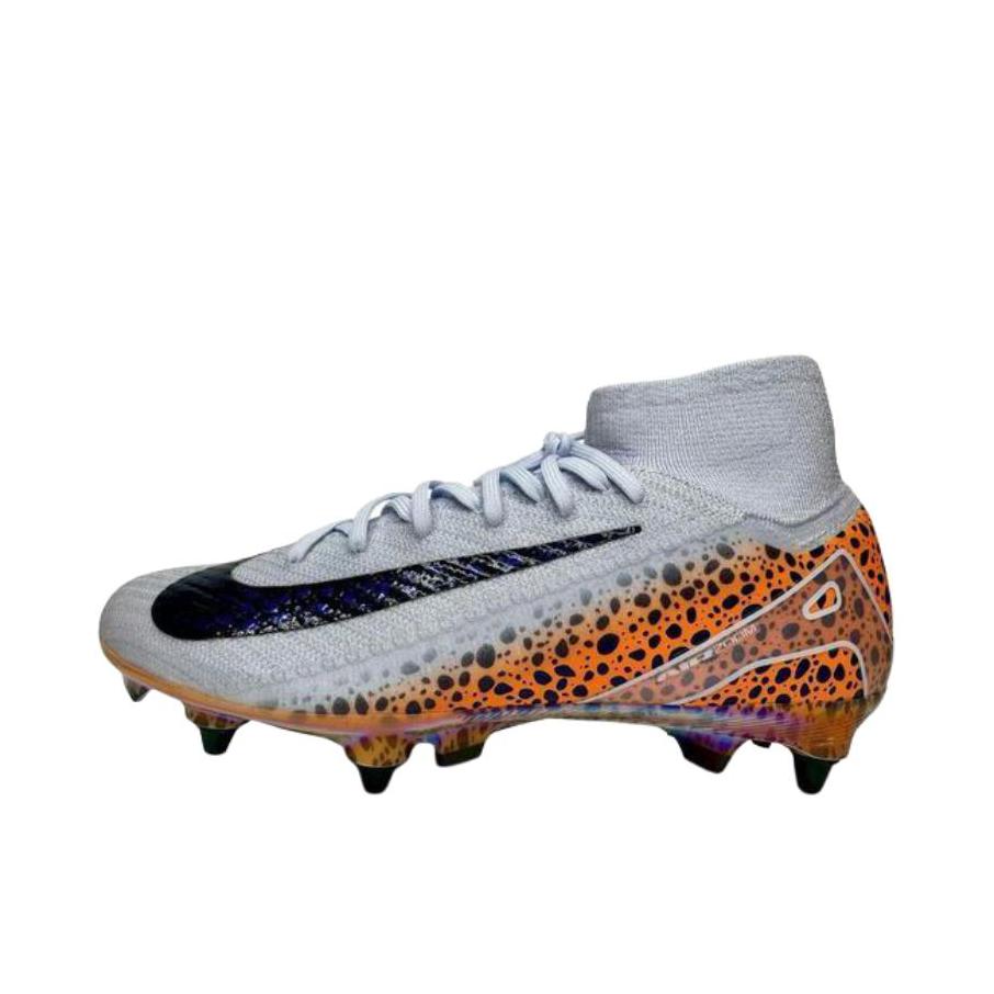 推荐商品：Nike Mercurial Superfly 10 Eilte FG 顶级 胶质长钉 硬天然草场 防滑耐磨 足球鞋 灰色/橙色