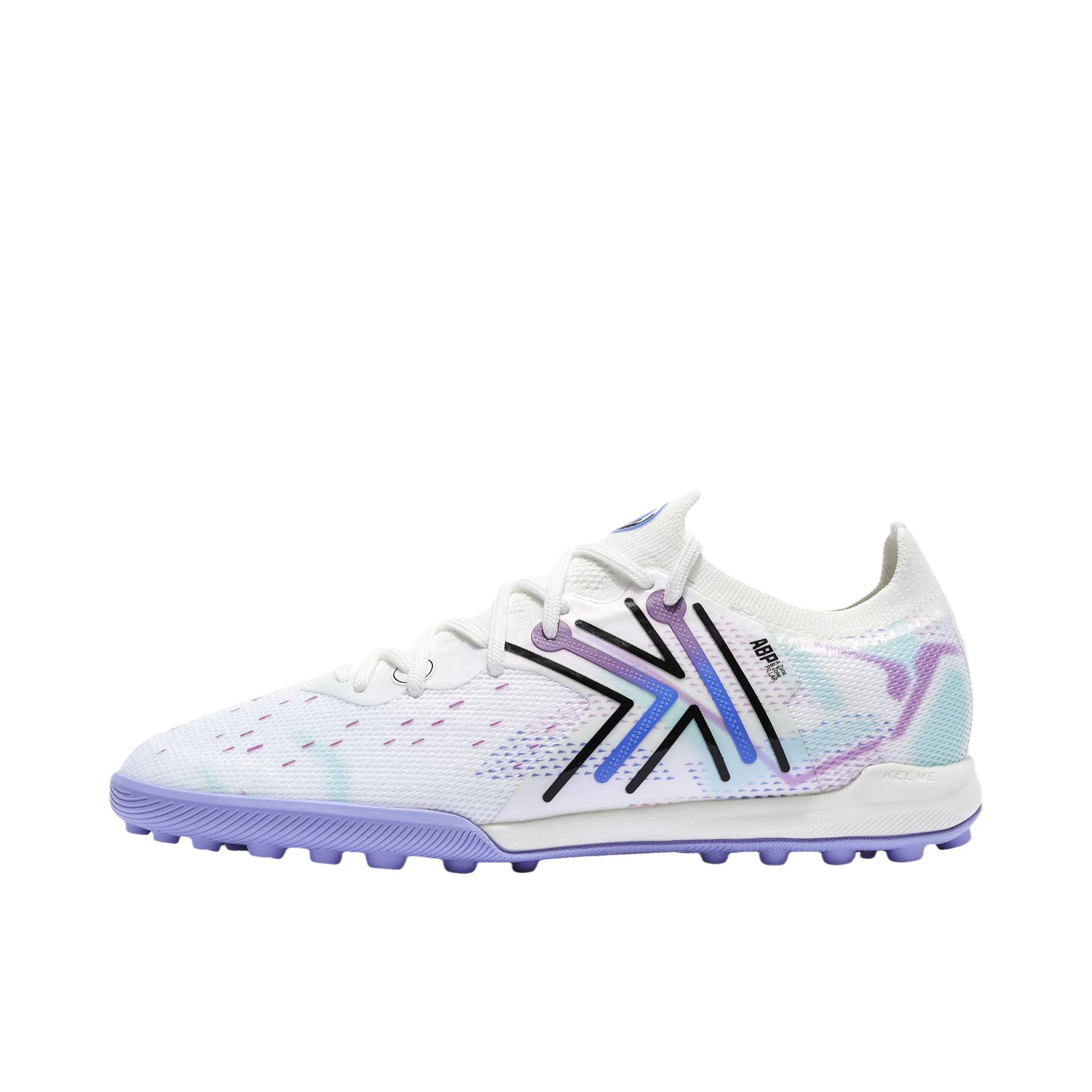 推荐商品：KELME/卡尔美 疾电5.0 TF 足球鞋 顶级碎钉 白色/彩色
