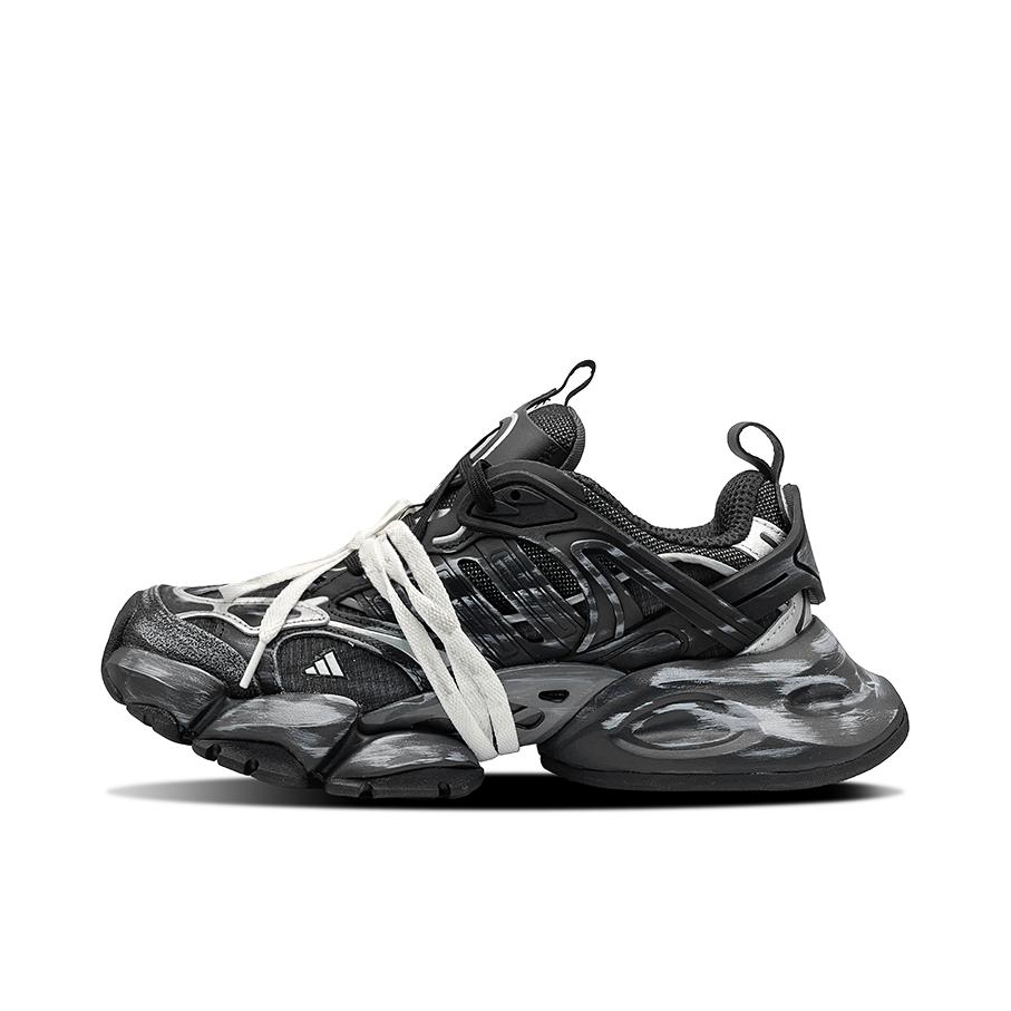 推荐商品：【定制球鞋】adidas Xlg Runner Deluxe Vento 做旧 户外 低帮 耐磨 跑鞋 破坏