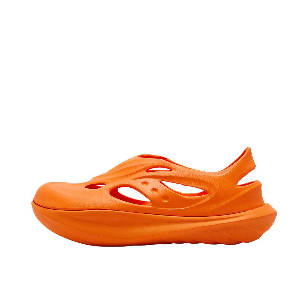 推荐商品：Saucony/索康尼 CRADLE YAT 洞洞鞋 凉鞋 缓震外穿低帮一脚蹬大头 橙色