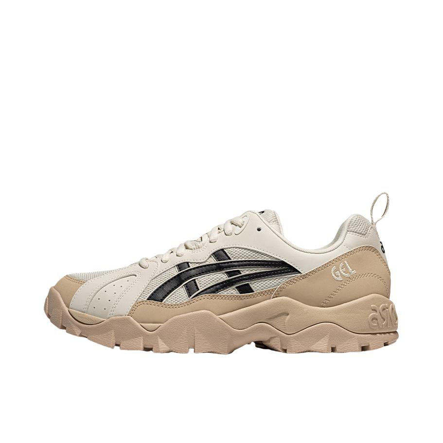 推荐商品：Asics/亚瑟士 Gel-Truck 防滑耐磨 舒适减震 织物 合成革 简约复古 运动休闲鞋 米色/黑色