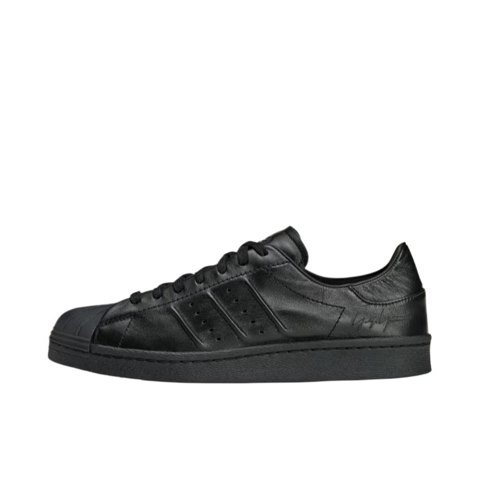 推荐商品：adidas Y-3 Superstar 板鞋 耐磨轻便低帮 纯黑色