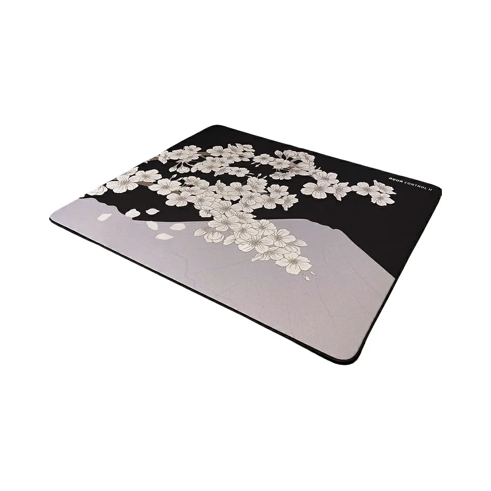 推荐商品：X-Ray/艾可斯锐 AC2 鼠标垫 顺滑无阻 像素极精准跟踪