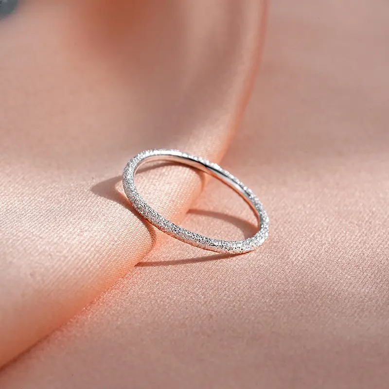 推荐商品：Lnieer 素圈999足银戒指 LN2812