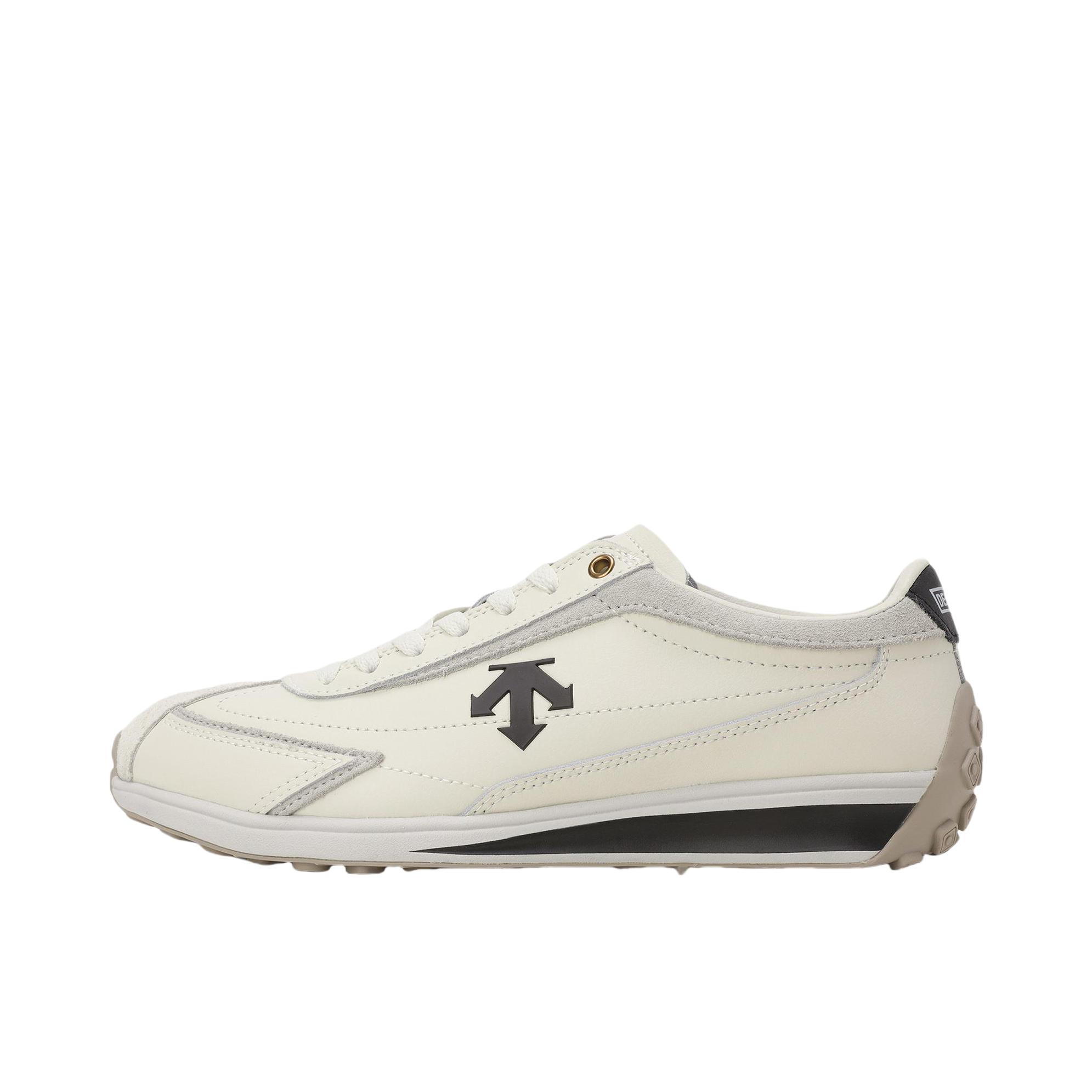推荐商品：DESCENTE/迪桑特 Cron Racer 透气 耐磨 系带 圆头 复古风 运动休闲鞋 SP123LCR18-BKWH 米白色 