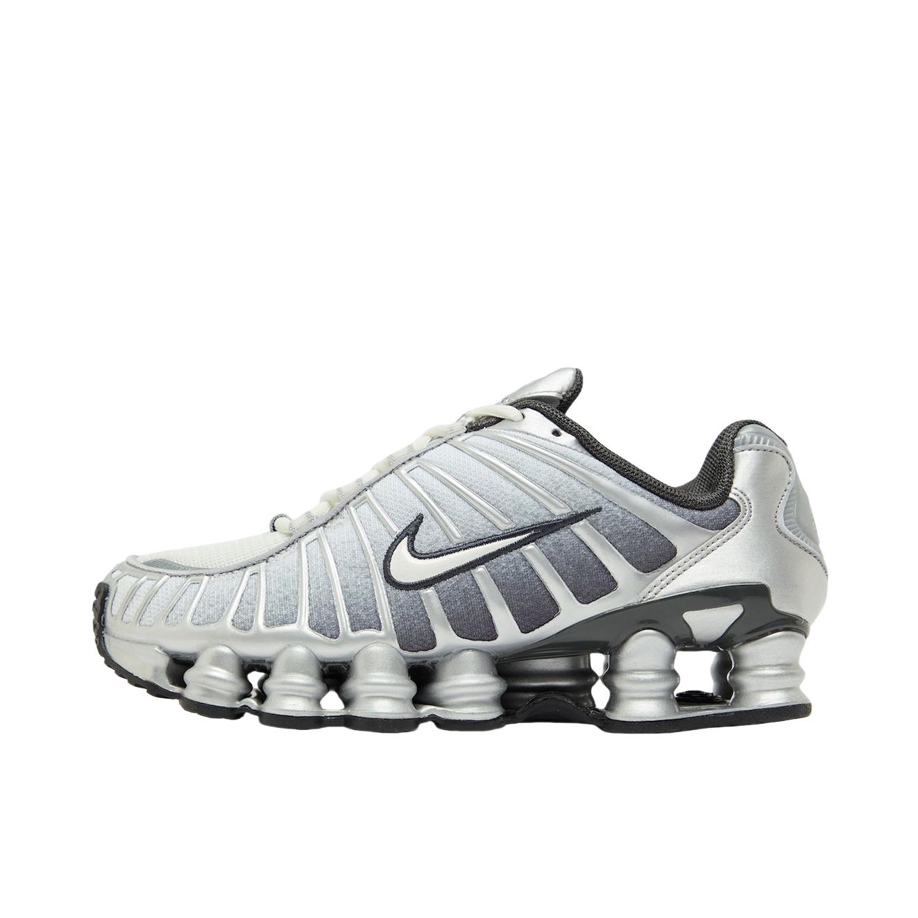 推荐商品：Nike Shox TL 运动休闲鞋 全掌气柱缓震回弹透气防滑耐磨百搭复古贴合圆头 银色/灰色/白色