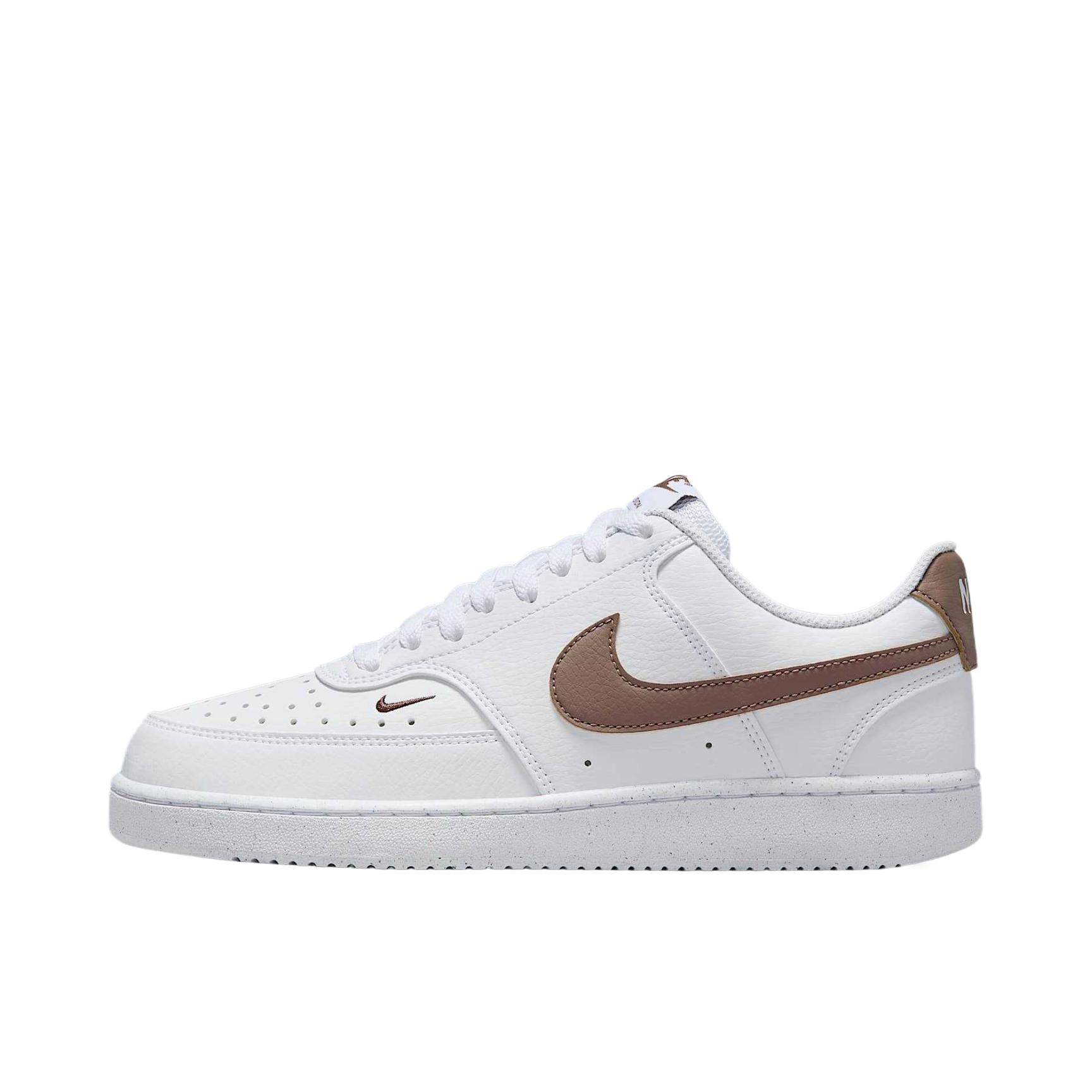 推荐商品：Nike Court Vision 板鞋 复古缓震抓地防滑轻便 白色/浅褐色