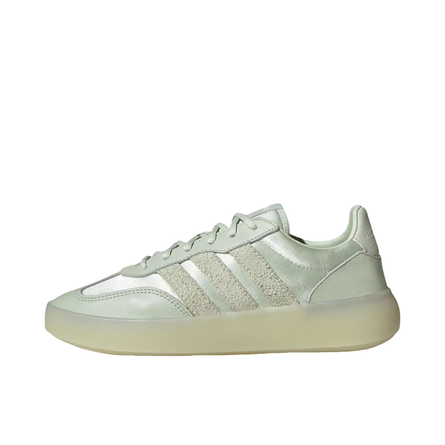 推荐商品：adidas BARREDA DECODE T头鞋 德训鞋 板鞋 百搭复古时尚简约防滑耐磨舒适轻便透气薄底贴合支撑 亚麻绿 
