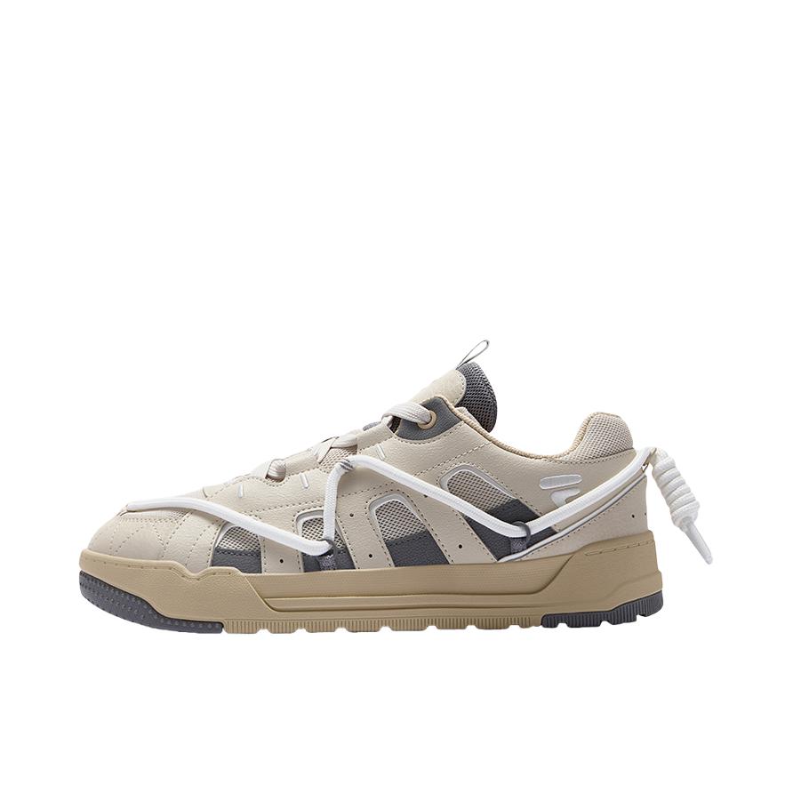 推荐商品：FILA/斐乐 REEF 礁石鞋 板鞋 低帮滑板生活 杏仁奶白/钛灰色