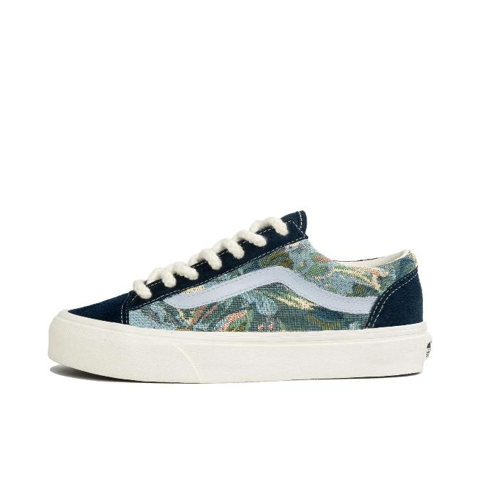 推荐商品：【定制球鞋】 Vans/范斯 Style 36 板鞋 舒适减震轻便耐磨低帮系带平跟 莫奈花园