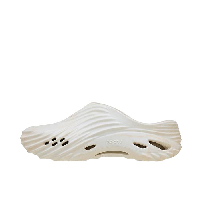 推荐商品：Crocs/卡骆驰 Echo Wave 旋风波波 百搭 防磨 外穿 包头 套脚厚底 中跟 软底 拖鞋 骨白色/彩色