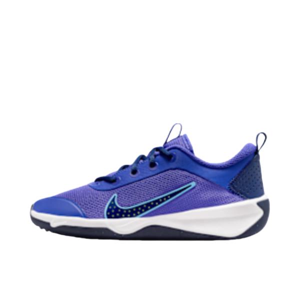 推荐商品：Nike Omni Multi-Court 缓震耐磨 网面透气 室内综合 舒适 运动休闲鞋 大童/波斯紫/空间蓝/荧光黄/大学蓝 