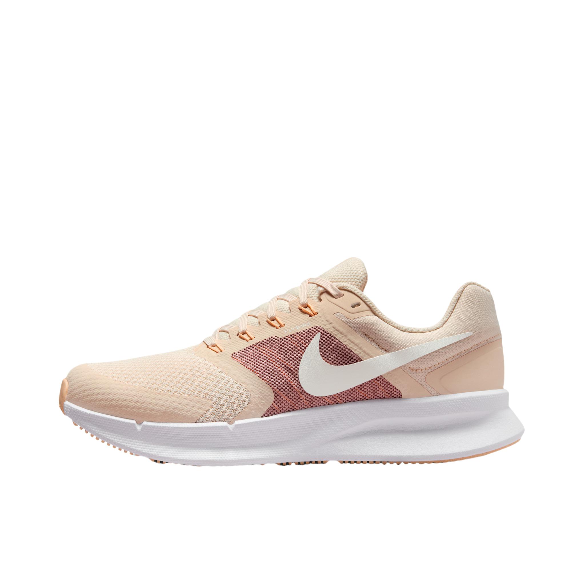 推荐商品：Nike Run Swift 3 跑鞋 减震防滑耐磨舒适网面透气缓震运动支撑贴合圆头耐穿耐用 女款/帆白/粉桔/微粒粉