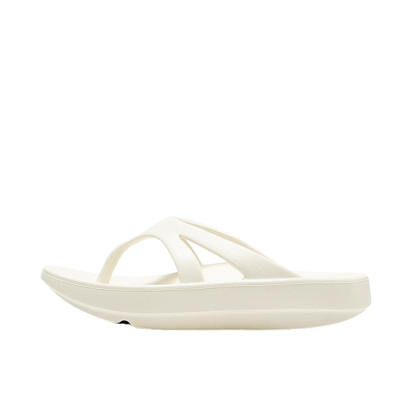 推荐商品：Skechers/斯凯奇 夹趾 轻便 套脚 拖鞋 897954 女款/乳白色