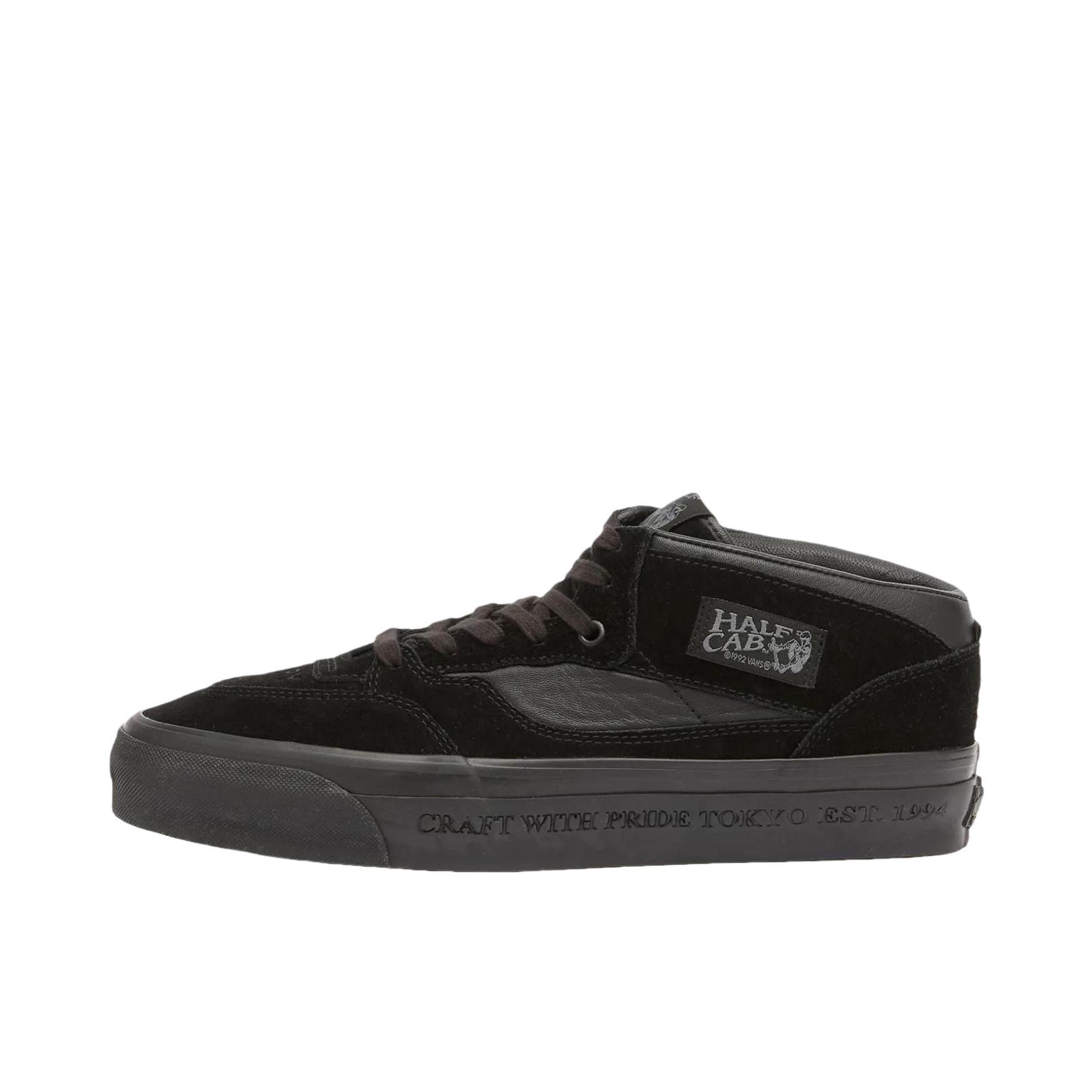 推荐商品：Vans/范斯 Half Cab 板鞋 减震透气防滑耐磨系带舒适轻便百搭复古贴合 NEIGHBORHOOD联名/黑色