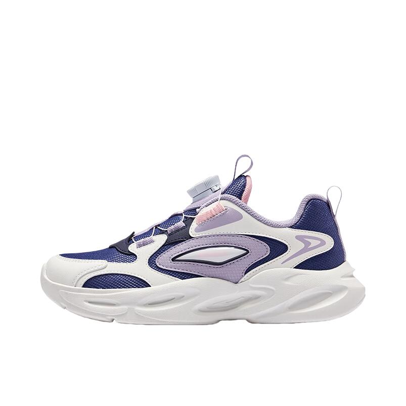 推荐商品：鸿星尔克 运动鞋儿童 舒适潮流百搭防滑 65125302005 大童/暮色紫/微晶白