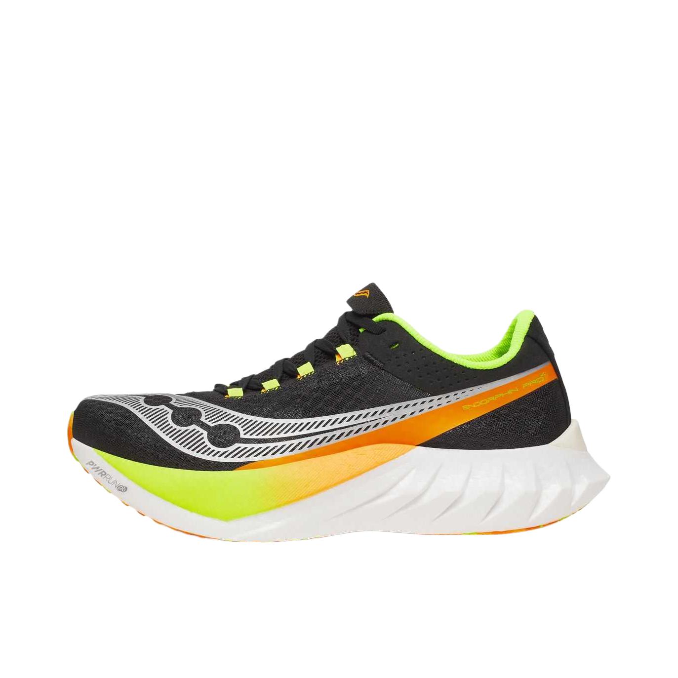 推荐商品：Saucony/索康尼 EndorphinPro 啡鹏4 碳板全掌 回弹 缓震 支撑 防滑耐磨 时尚复古 跑鞋 黑色