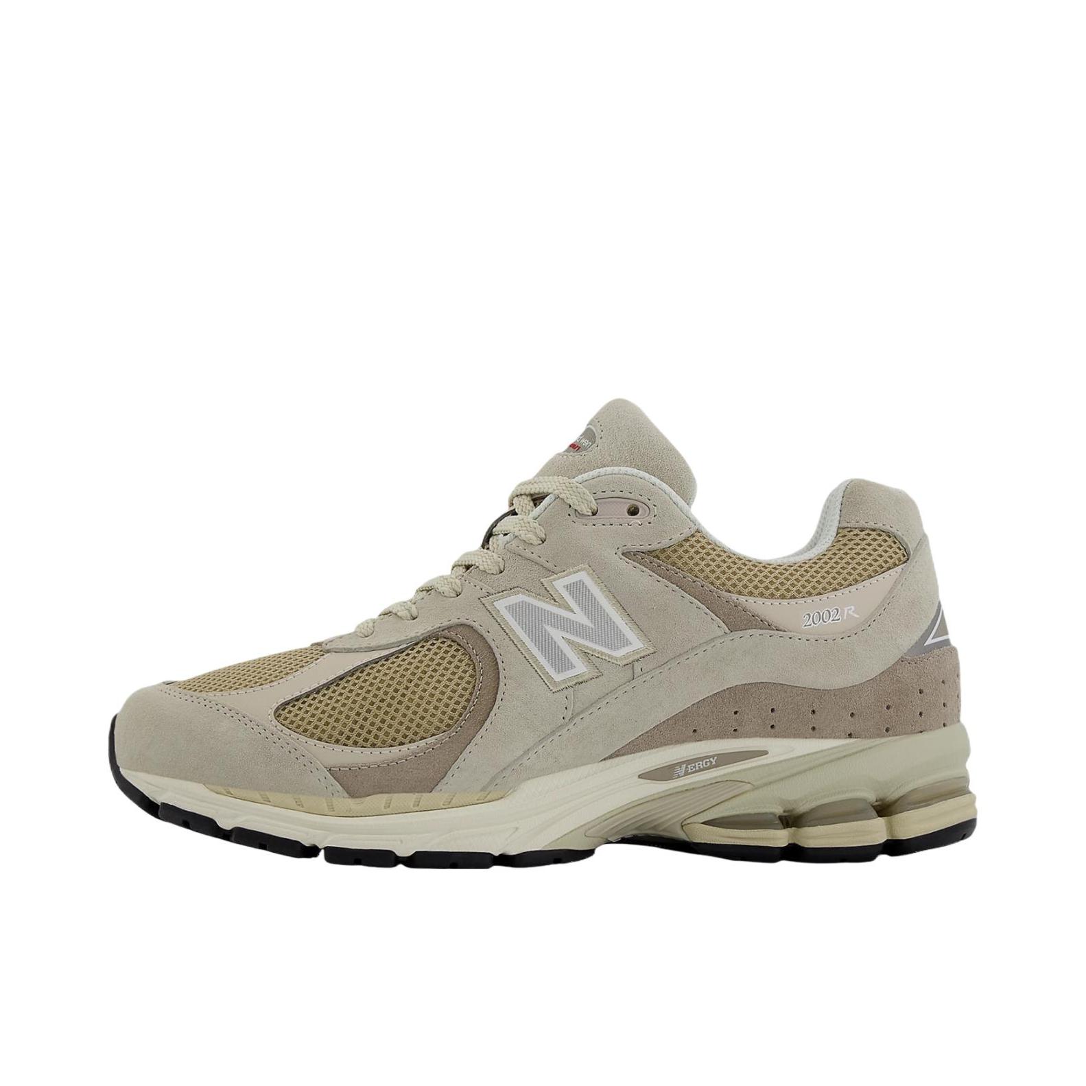 推荐商品：New Balance 2002R 跑鞋 缓震防滑耐磨透气复古拼接防水气垫慢跑支撑 D宽/棕色/米色