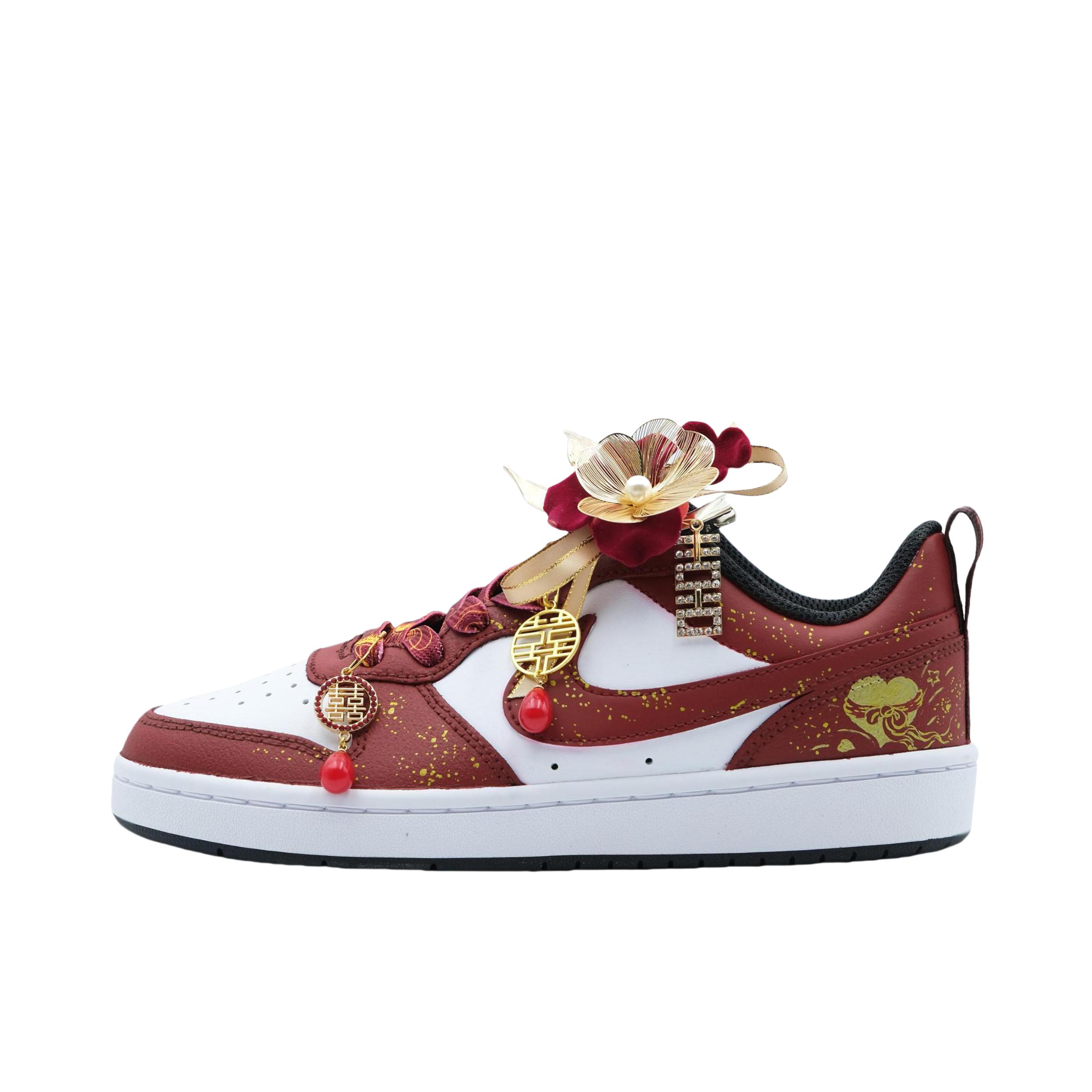 推荐商品：【定制球鞋】 Nike Court Borough 2 板鞋 包裹性增高减龄解构风合成革美式防滑复古轻便 GS款/天赐良缘2