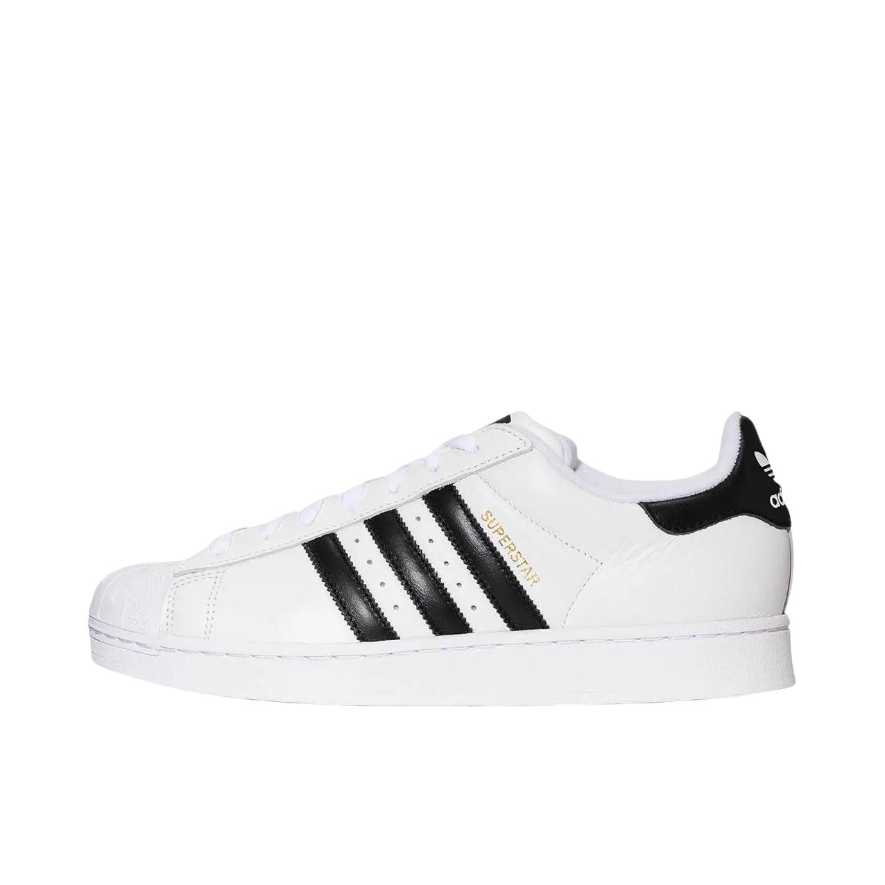 推荐商品：【宋雨琦同款】 adidas Originals Superstar 板鞋 轻便贝壳头薄底舒适百搭耐磨复古 白黑金标